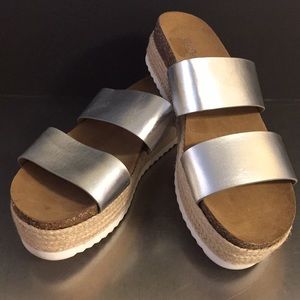Brash platform slides silver cork size 10
